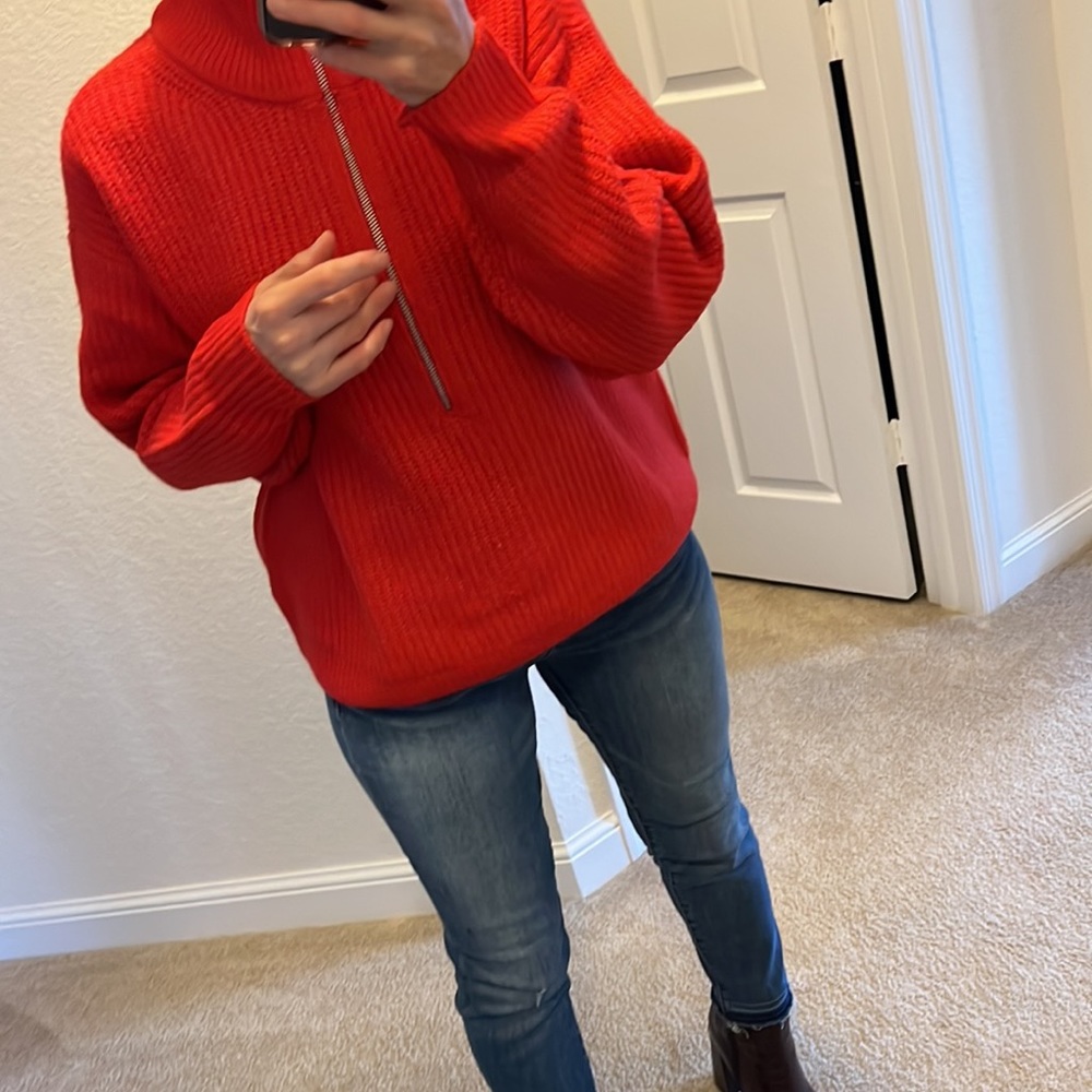 🌺Vince Camuto🌺Ladies Half Zip
Pullover Sweater love this color CROSSFIRE